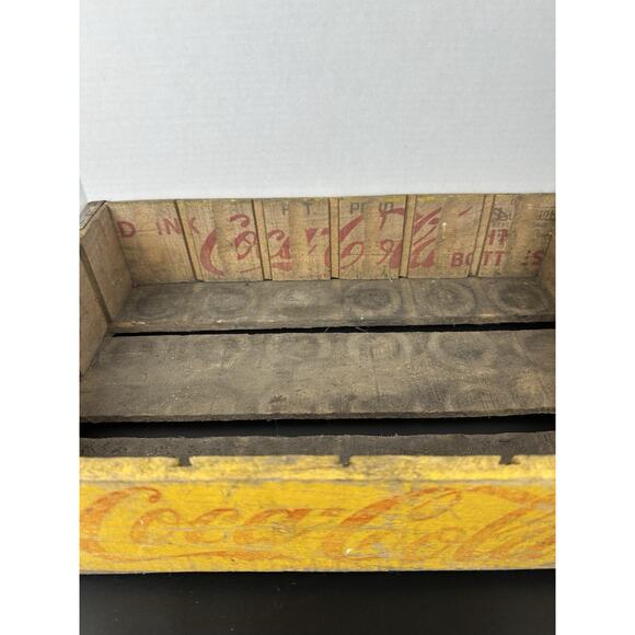 Vintage Early 1900’s Coca-Cola Yellow Wood Bottle Crate - Picture 3 of 7